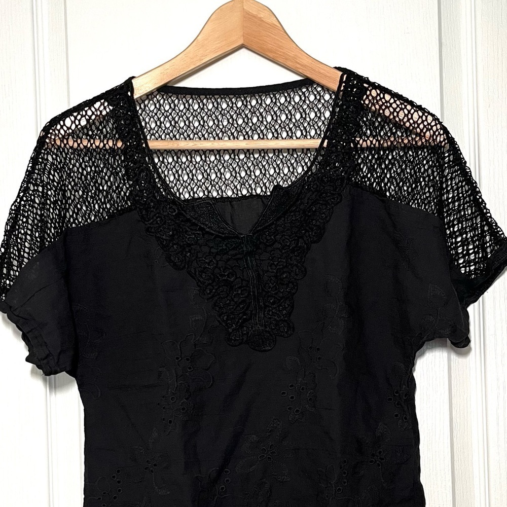 Chic Black Lace Crochet Eyelet Blouse Embroidered Festival Boho Peasant Goth - Picture 3 of 10